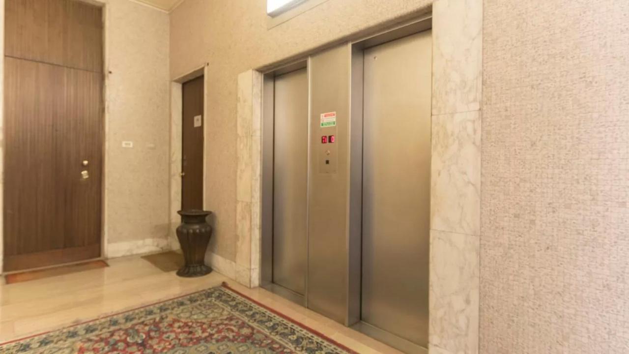 Italianway - Galleria Unione Milão Exterior foto